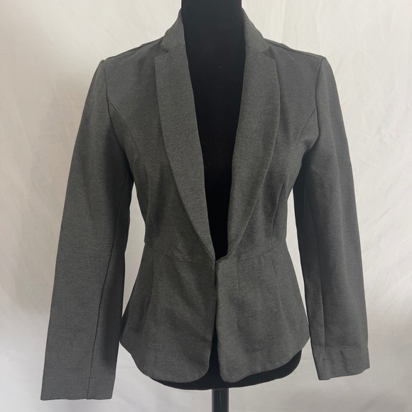 Quince Jackets & Blazers - QUINCE gray knit blazer women's size S small business casual career fitted